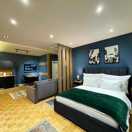 Premium Apartments Gjakova Eksteriør billede