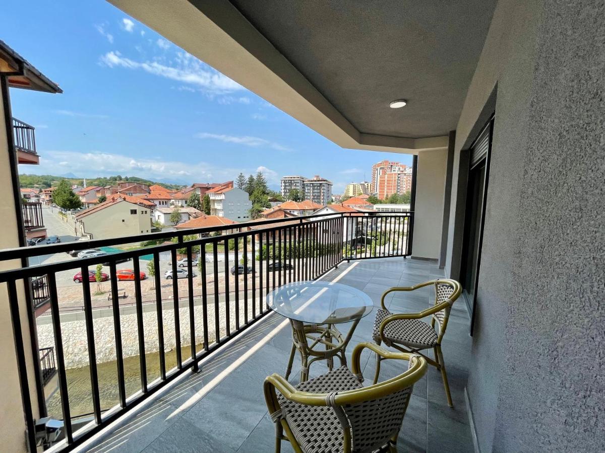 Premium Apartments Gjakova Eksteriør billede