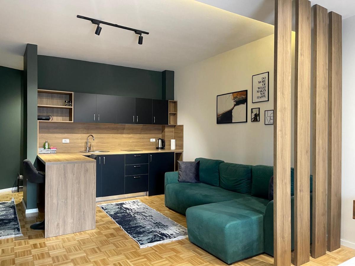 Premium Apartments Gjakova Eksteriør billede