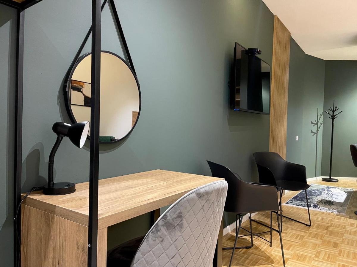 Premium Apartments Gjakova Eksteriør billede