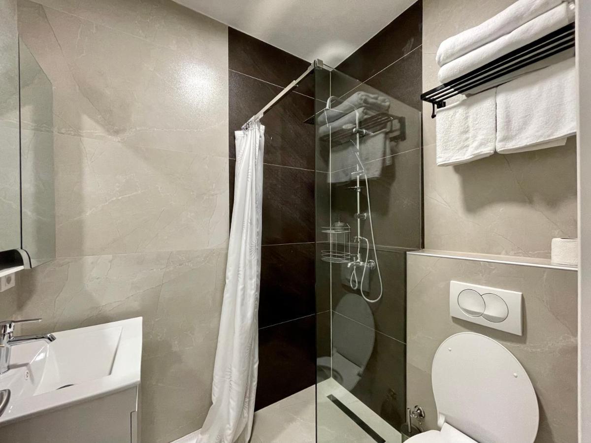 Premium Apartments Gjakova Eksteriør billede