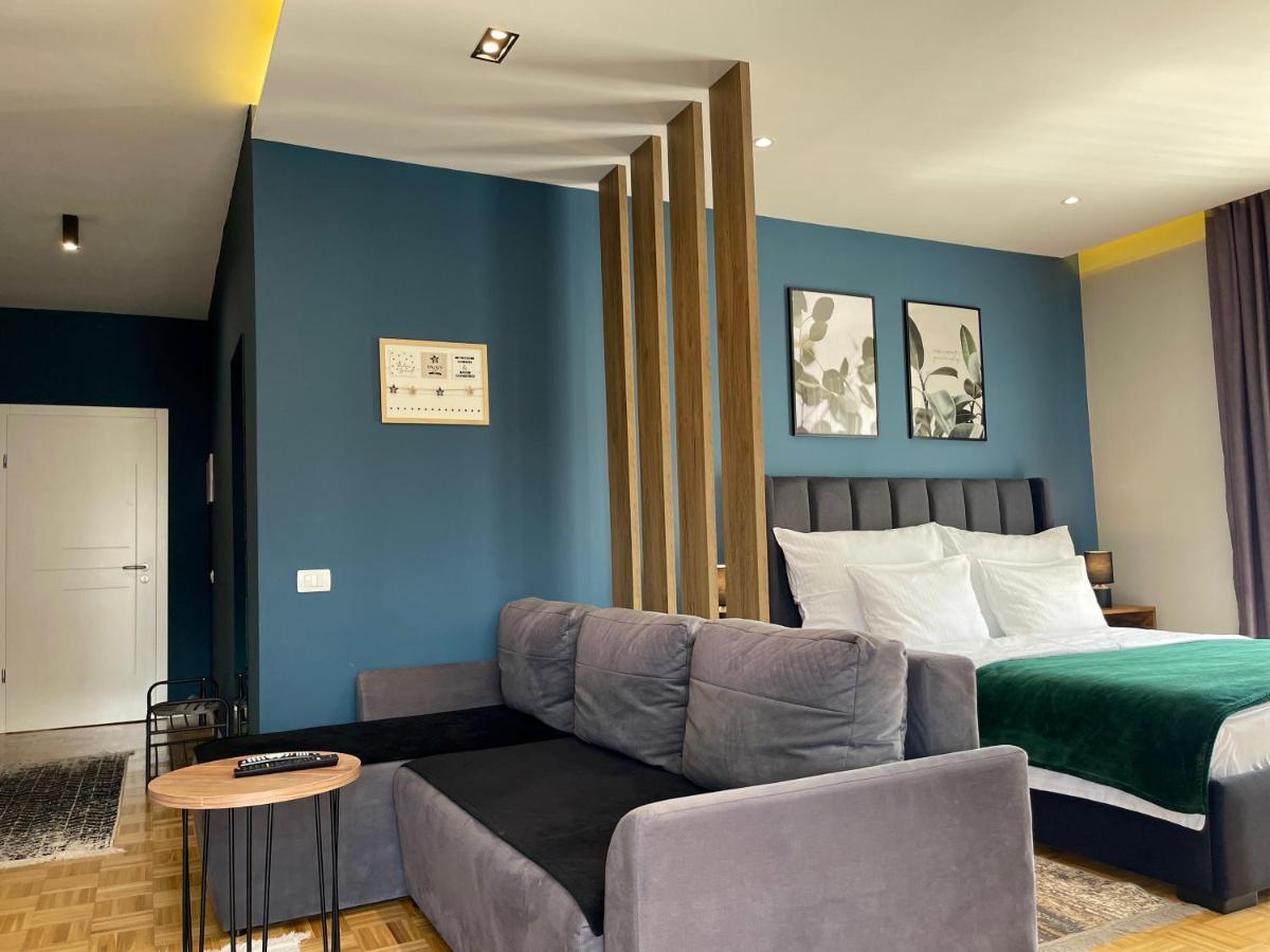 Premium Apartments Gjakova Eksteriør billede